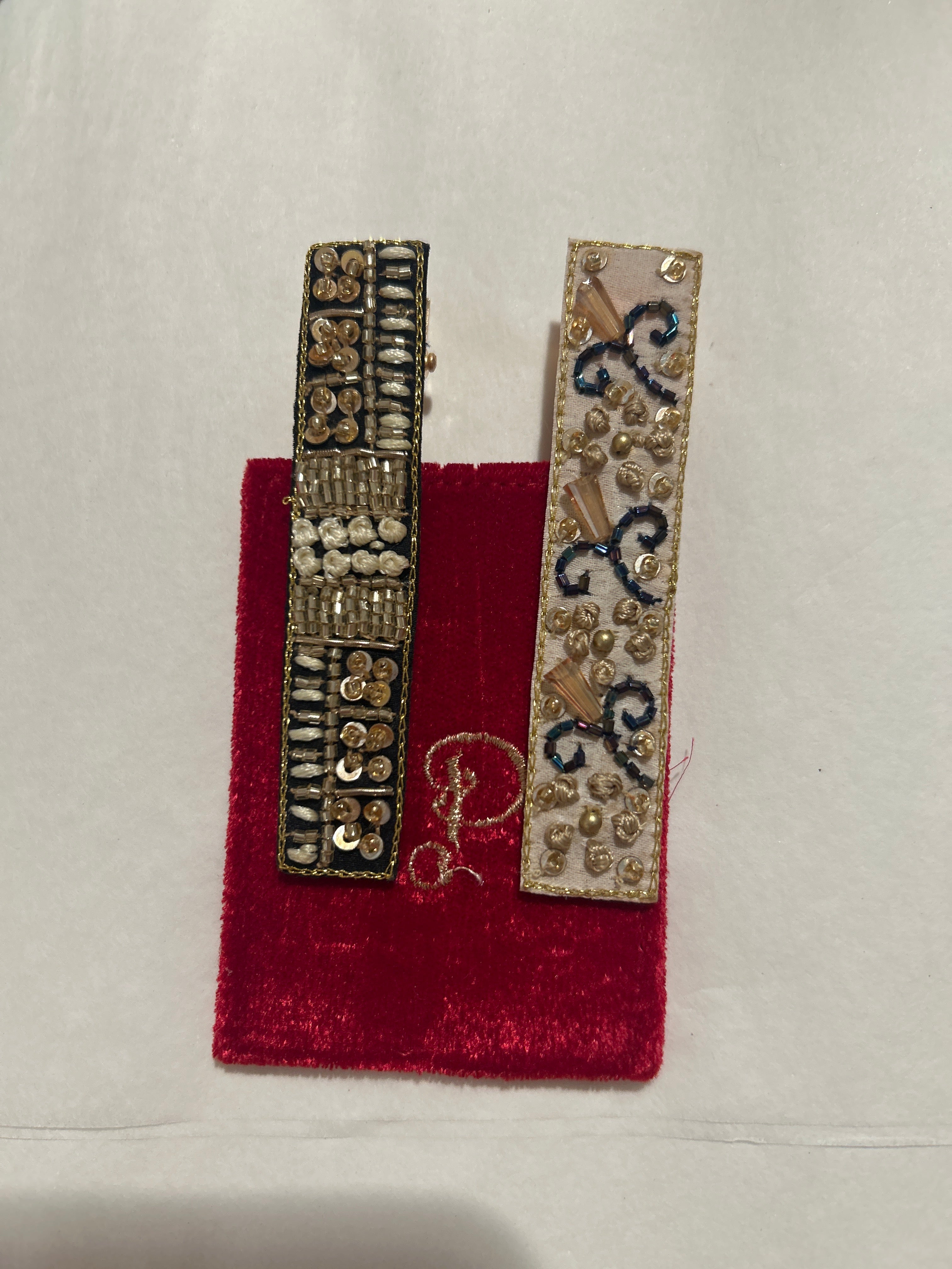 Powder Embellished Hair Clips