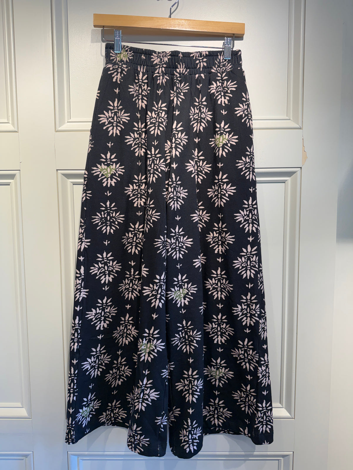 Omika Reese Pant