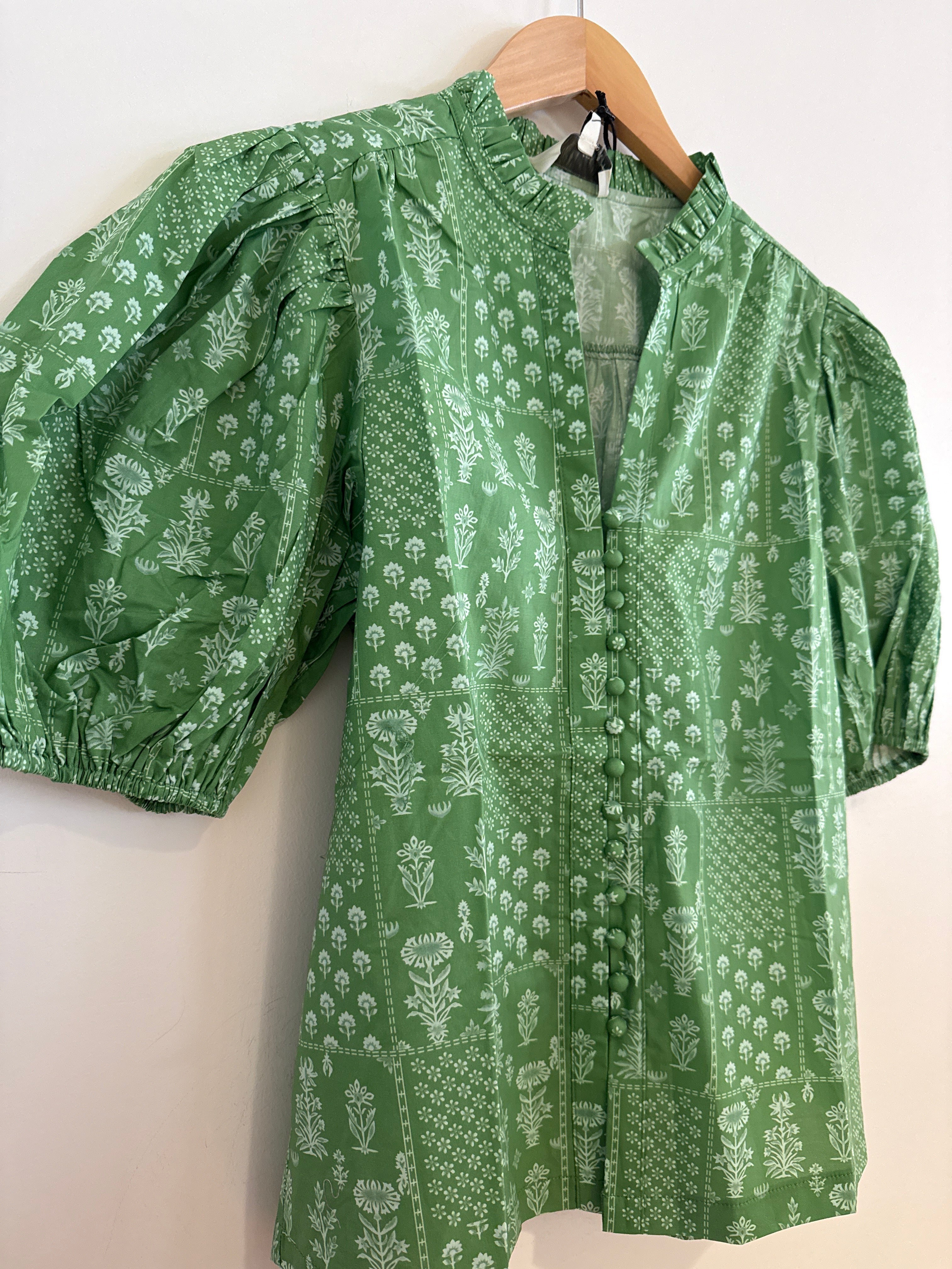 RR Floral Button Down Top