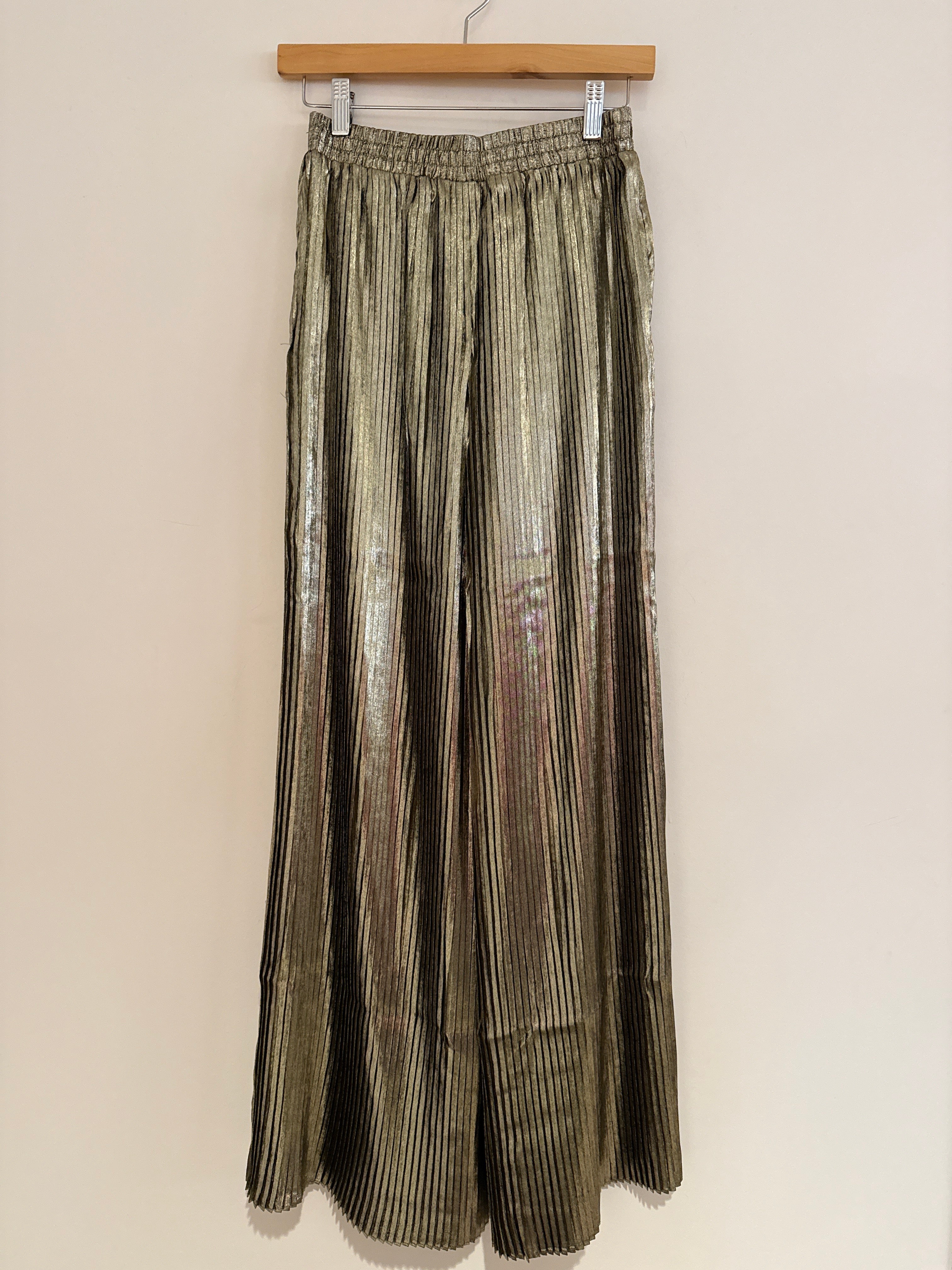 Emily McCarthy Pleated Pants Black & Gold
