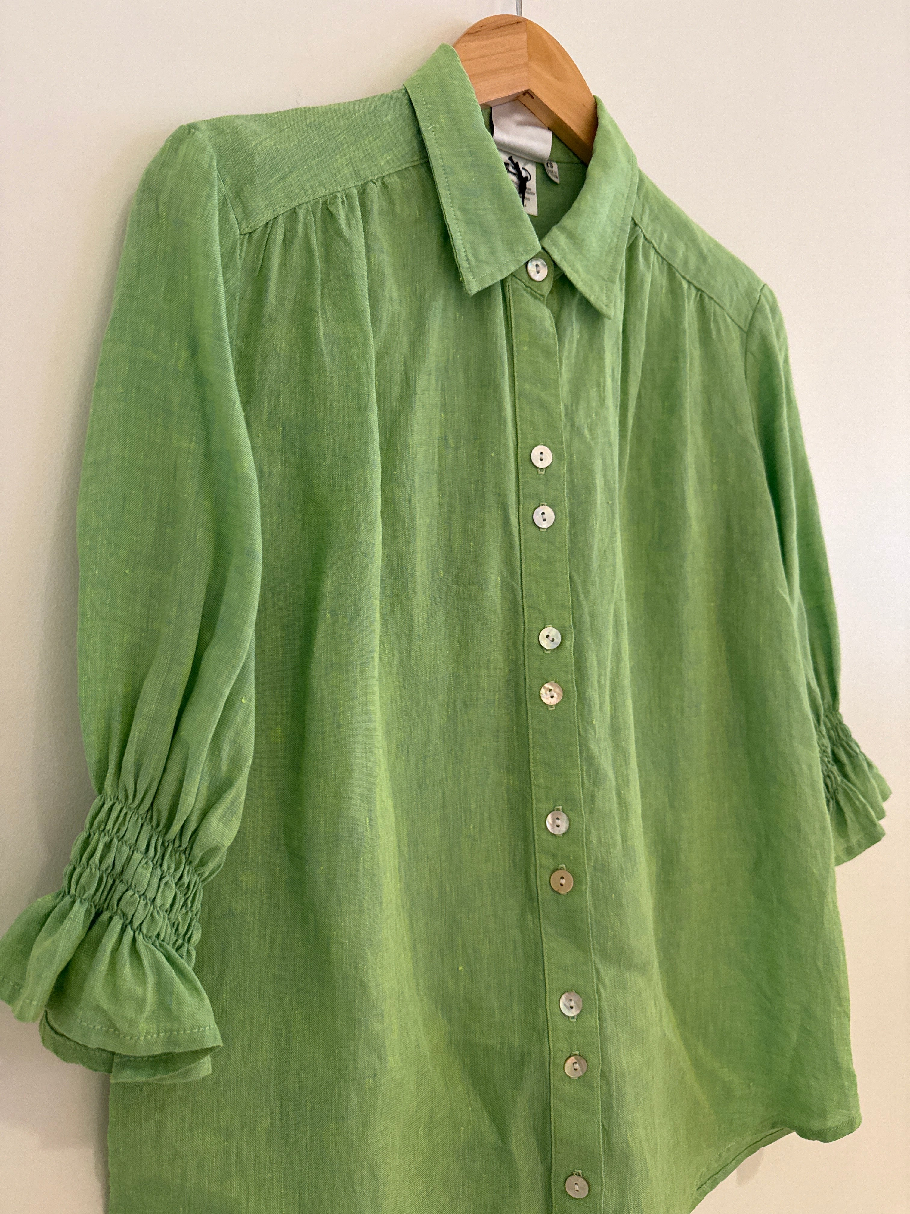 Finley Sirena Top Green Linen