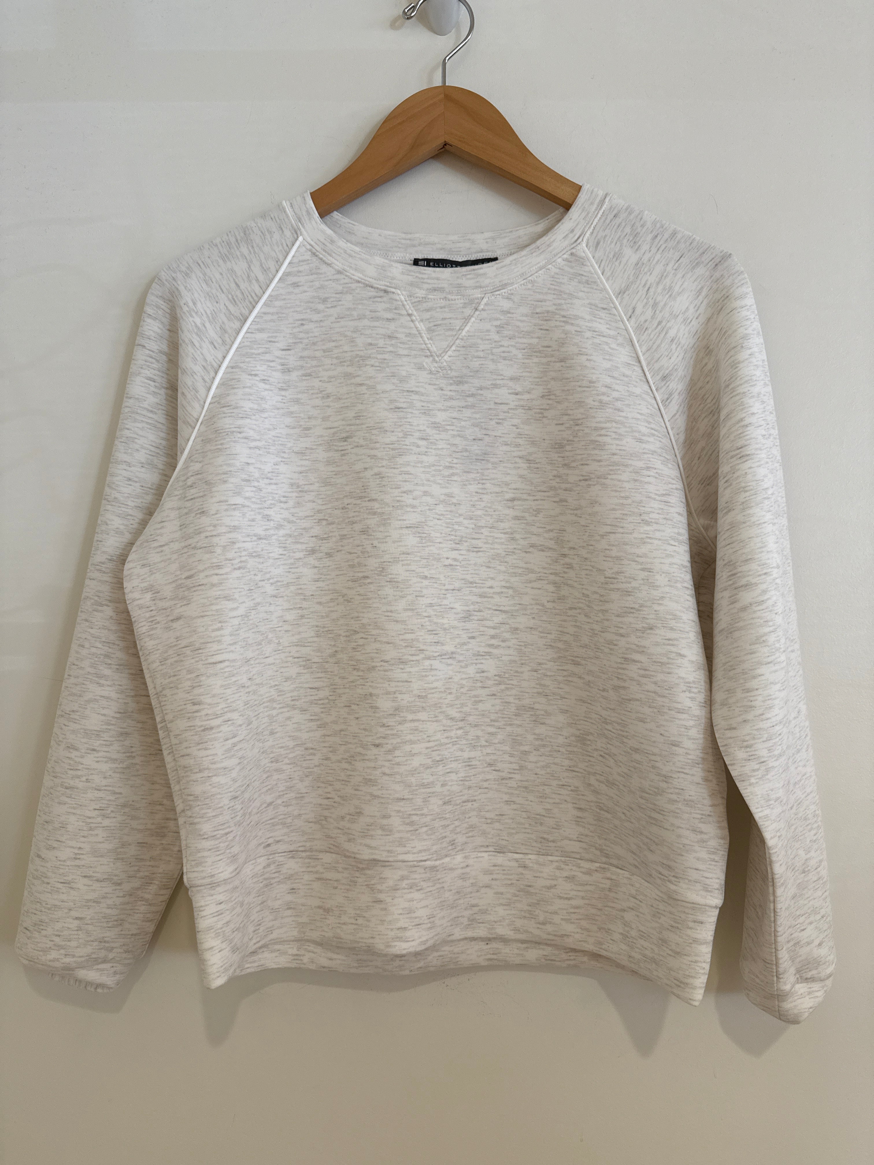 Elliott Lauren Crew Neck Leisure Top With Piping