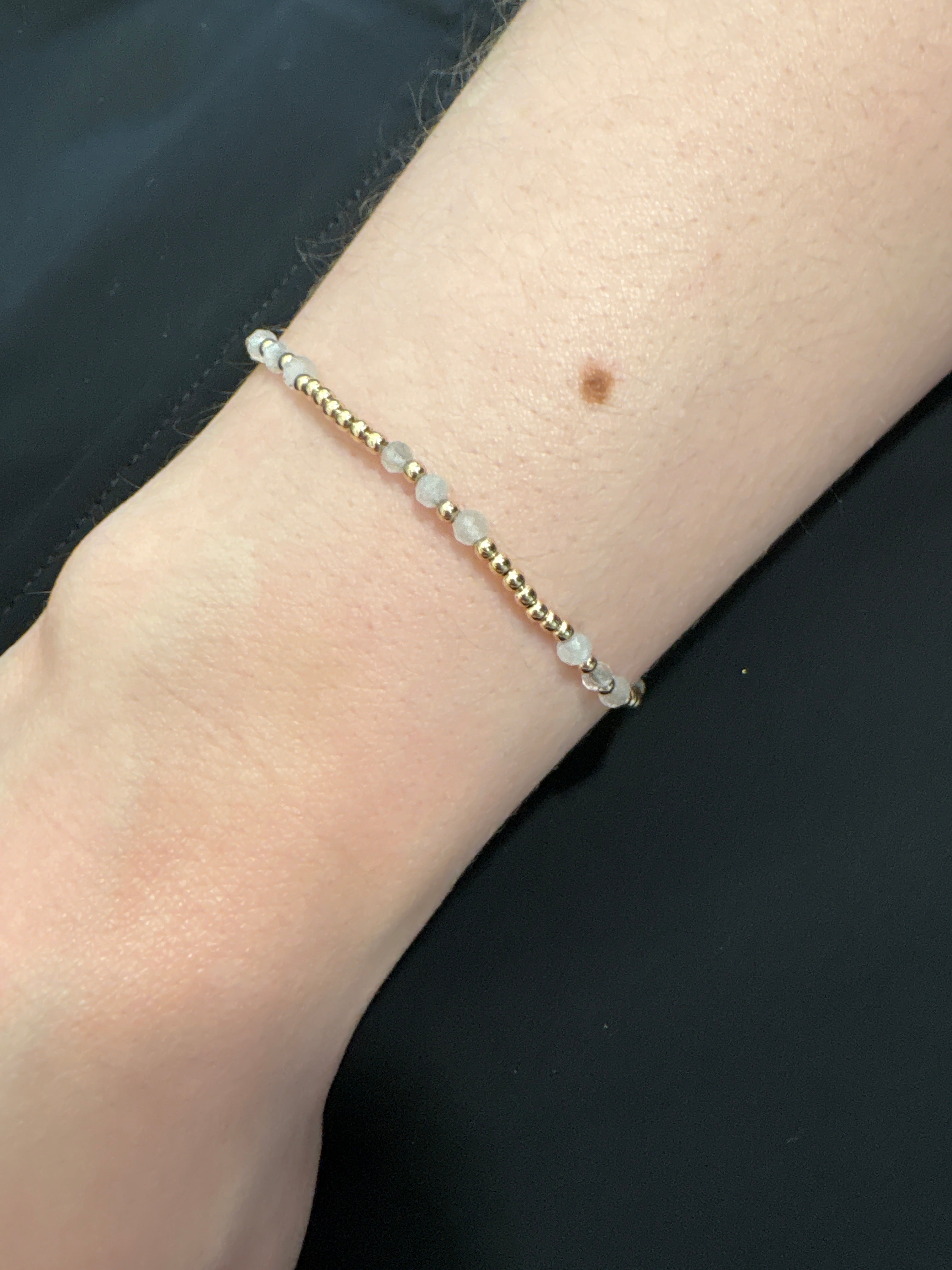 E Newton Gold Joy 3mm Moonstone