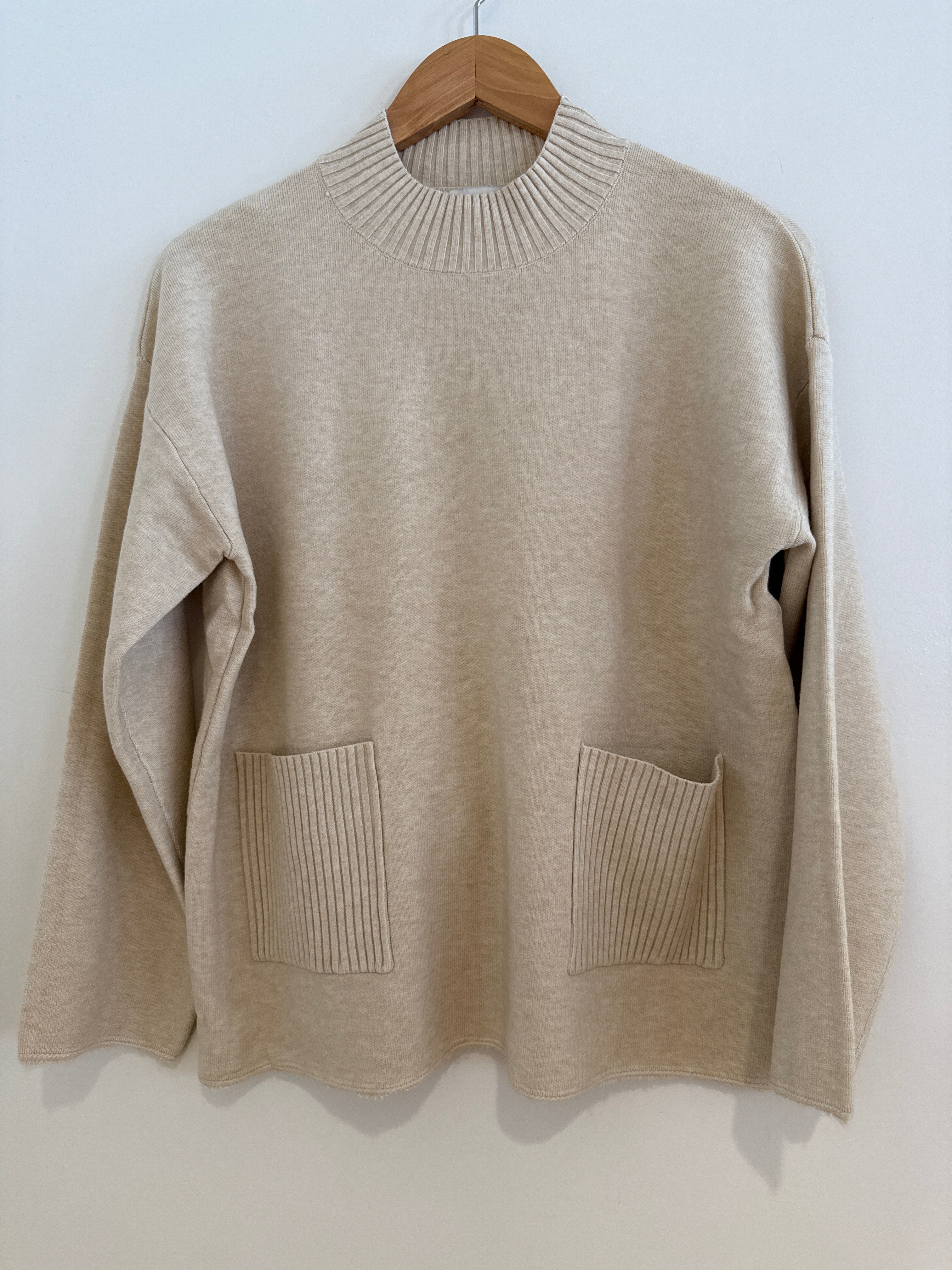 Soft Crew Neck Sweater with Pockets Oatmeal