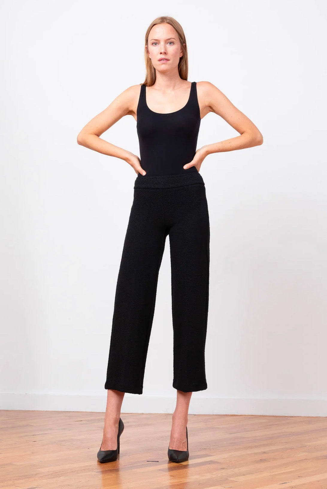 Avenue Montaigne Alex Boucle Pant Black