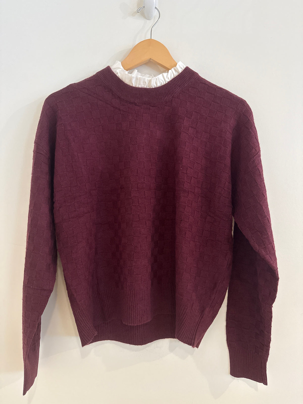 Suncoo Sweater with Ruffle Collar