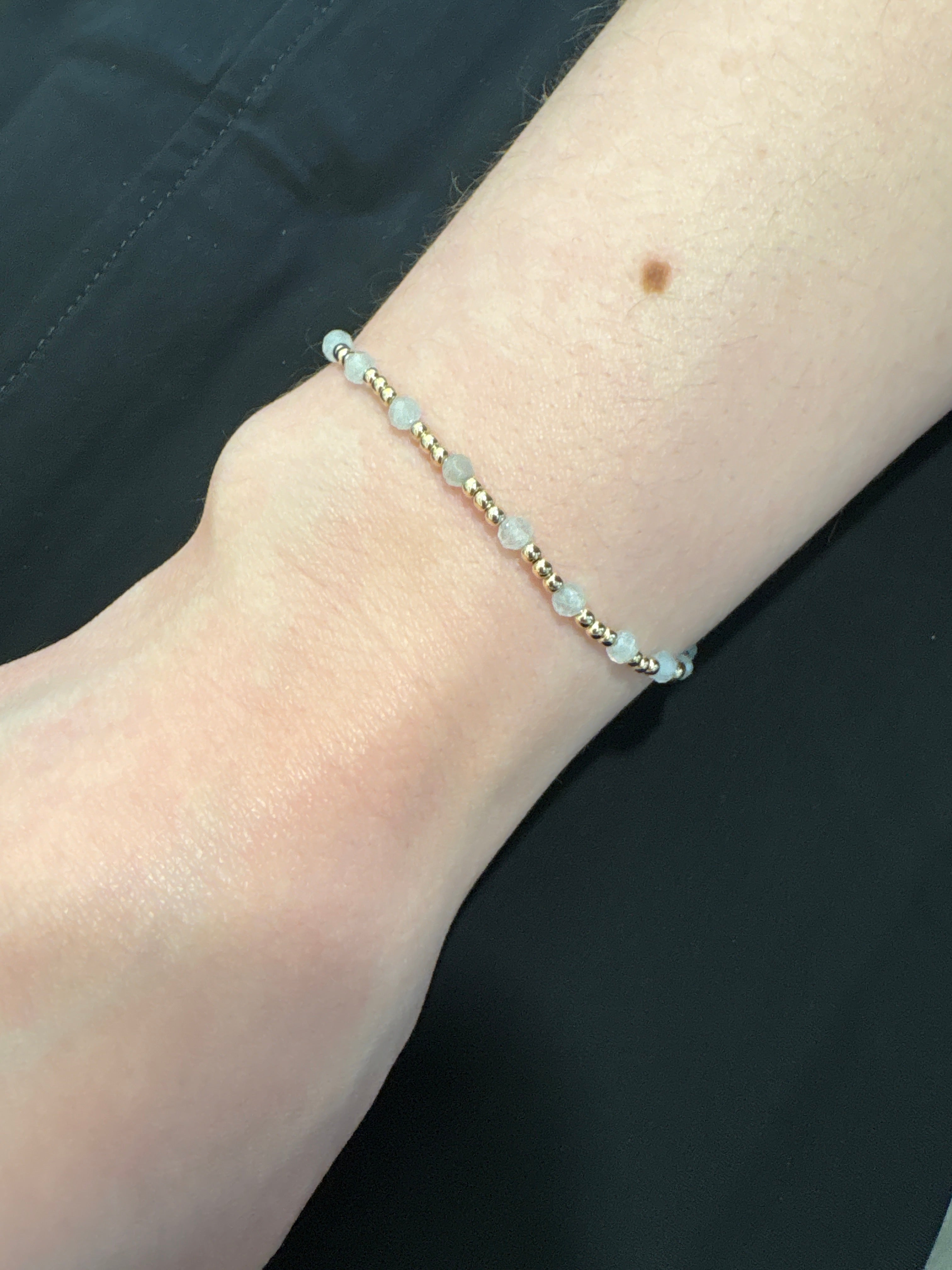 E Newton Gold Sincerity 3mm Aquamarine