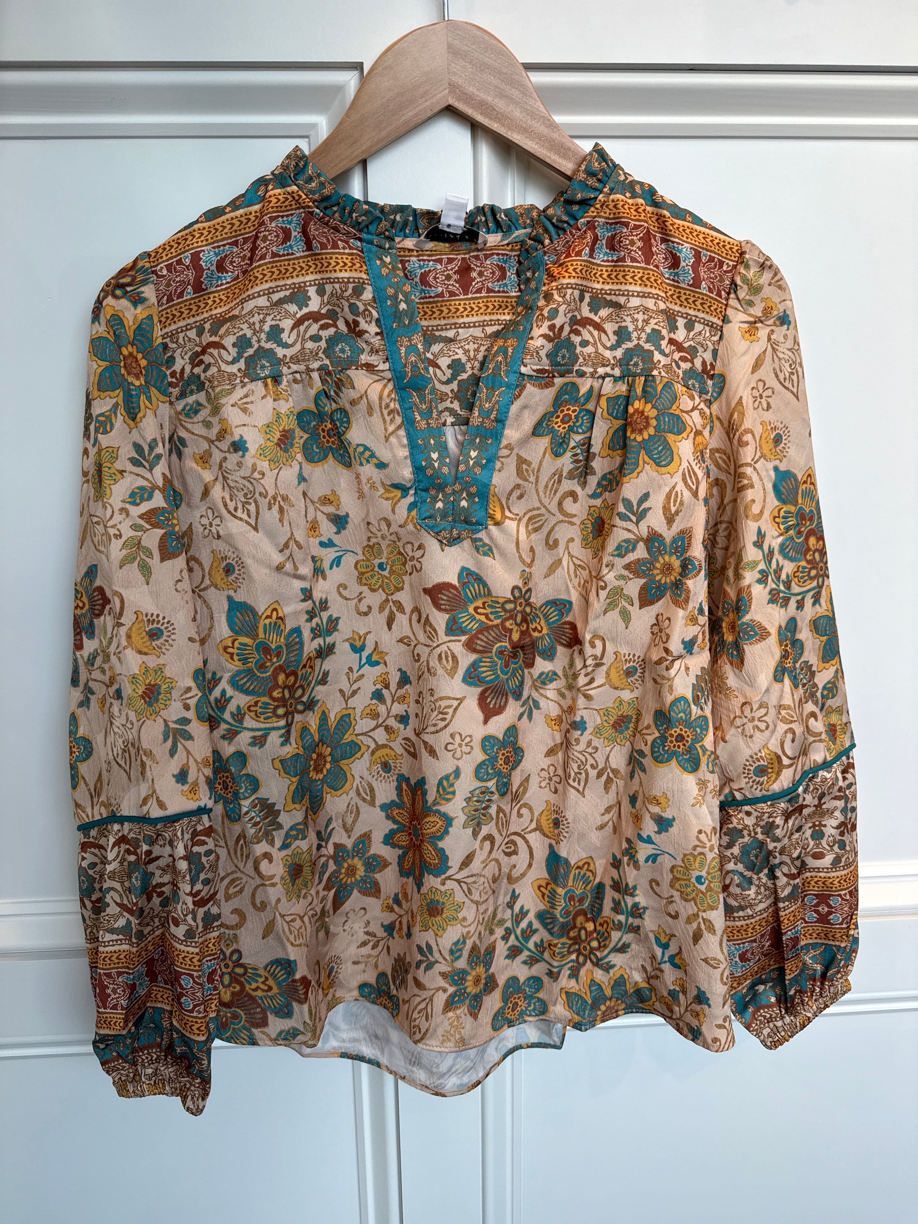 CA Ruffle Collar Print Top Golden