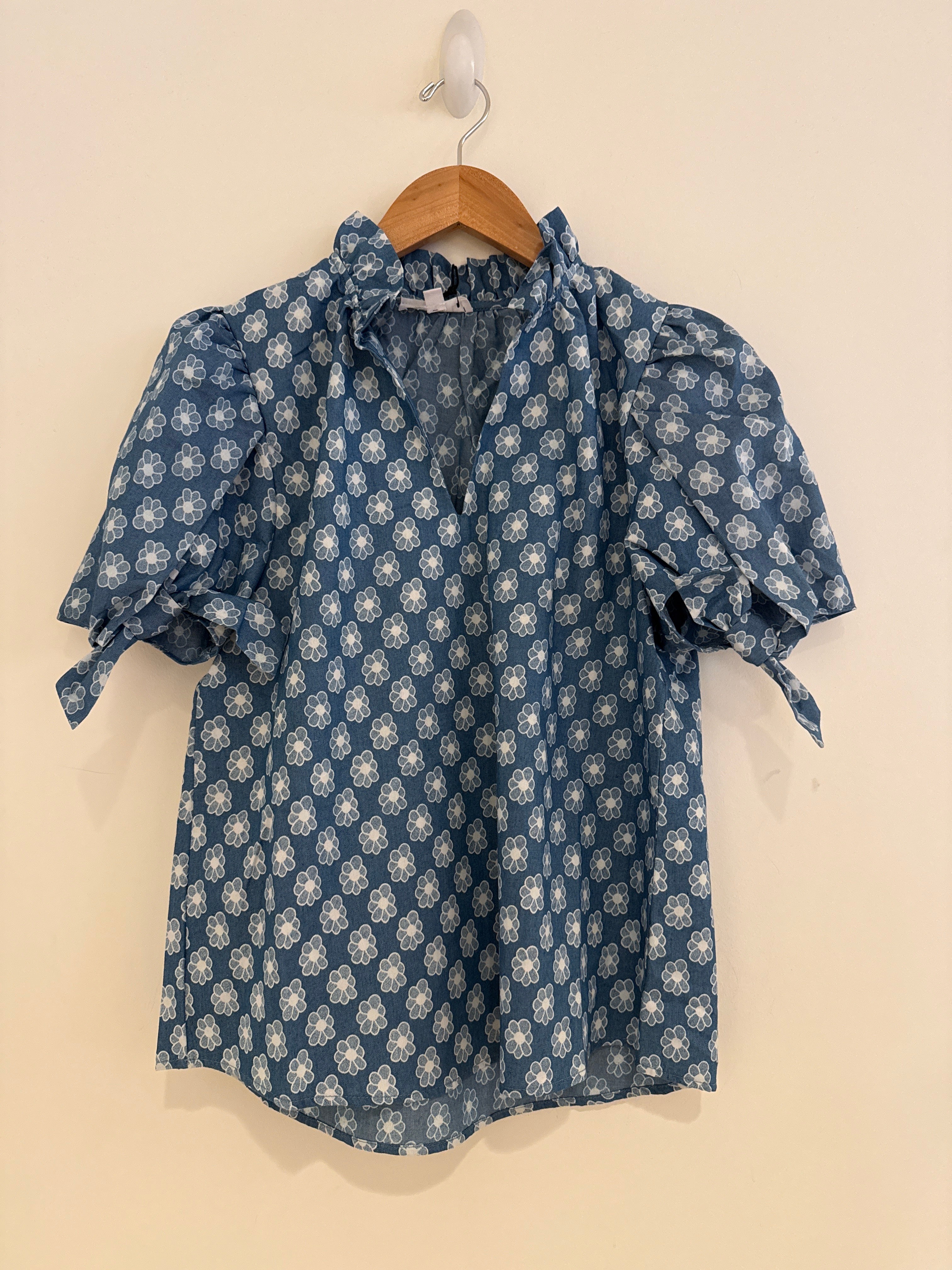 RR Chambray Flower Top