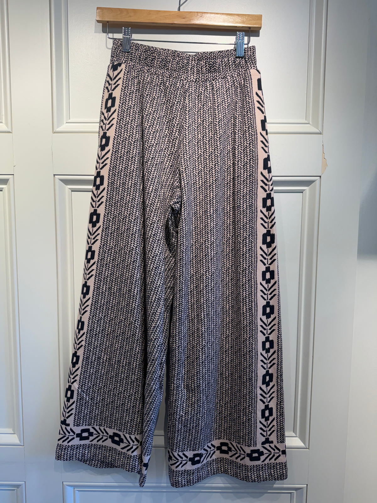 Omika Reese Pant
