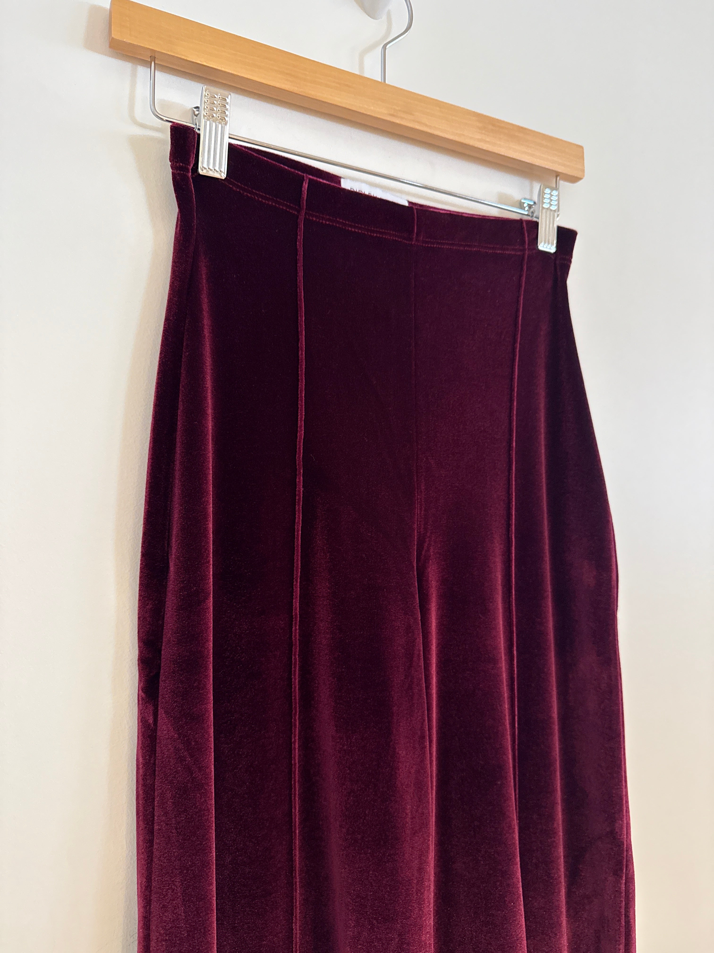 Ripley Rader Velvet Cropped Pants Merlot
