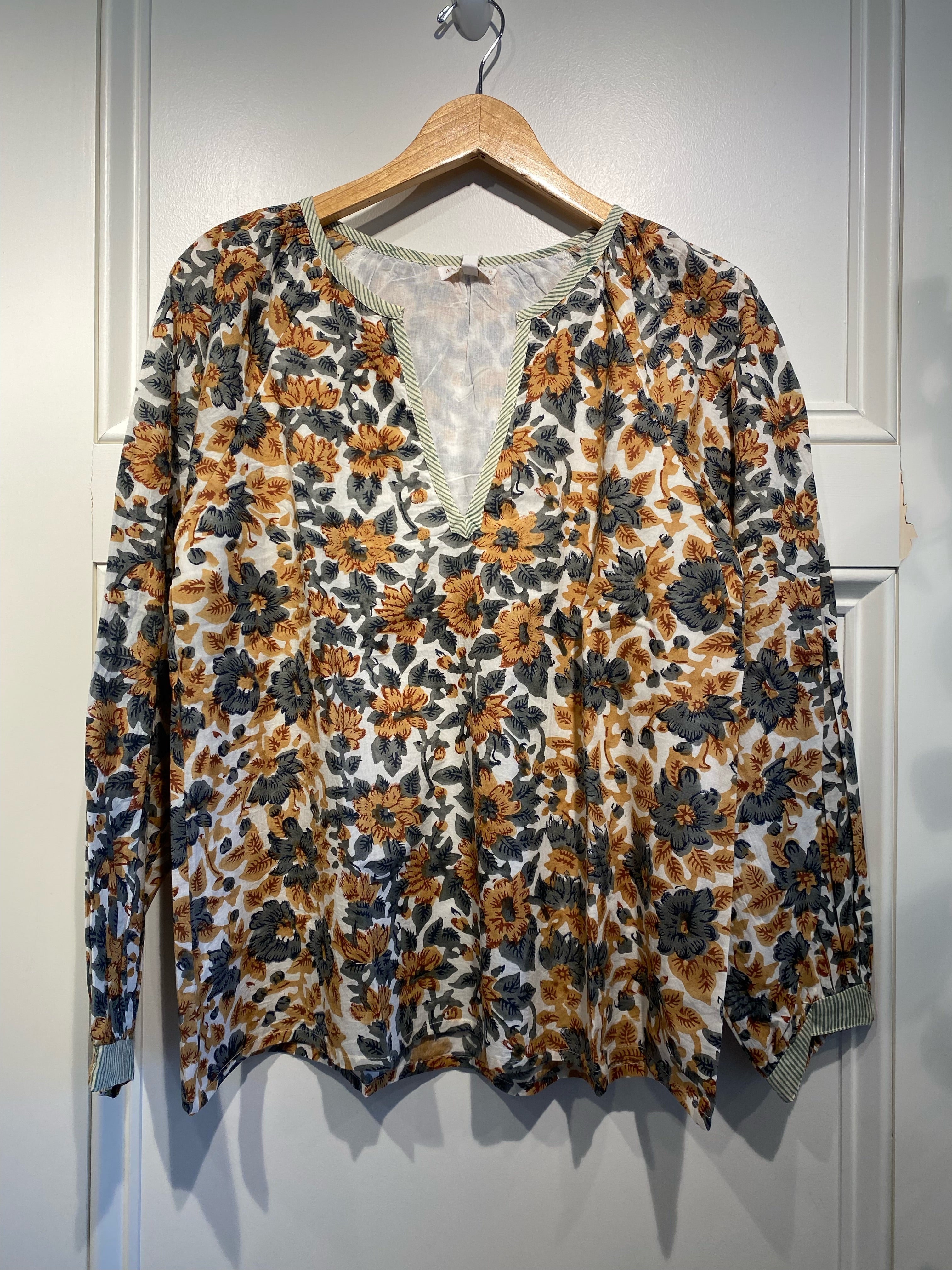 Anna Cate Brayden Blouse Toffee Floral