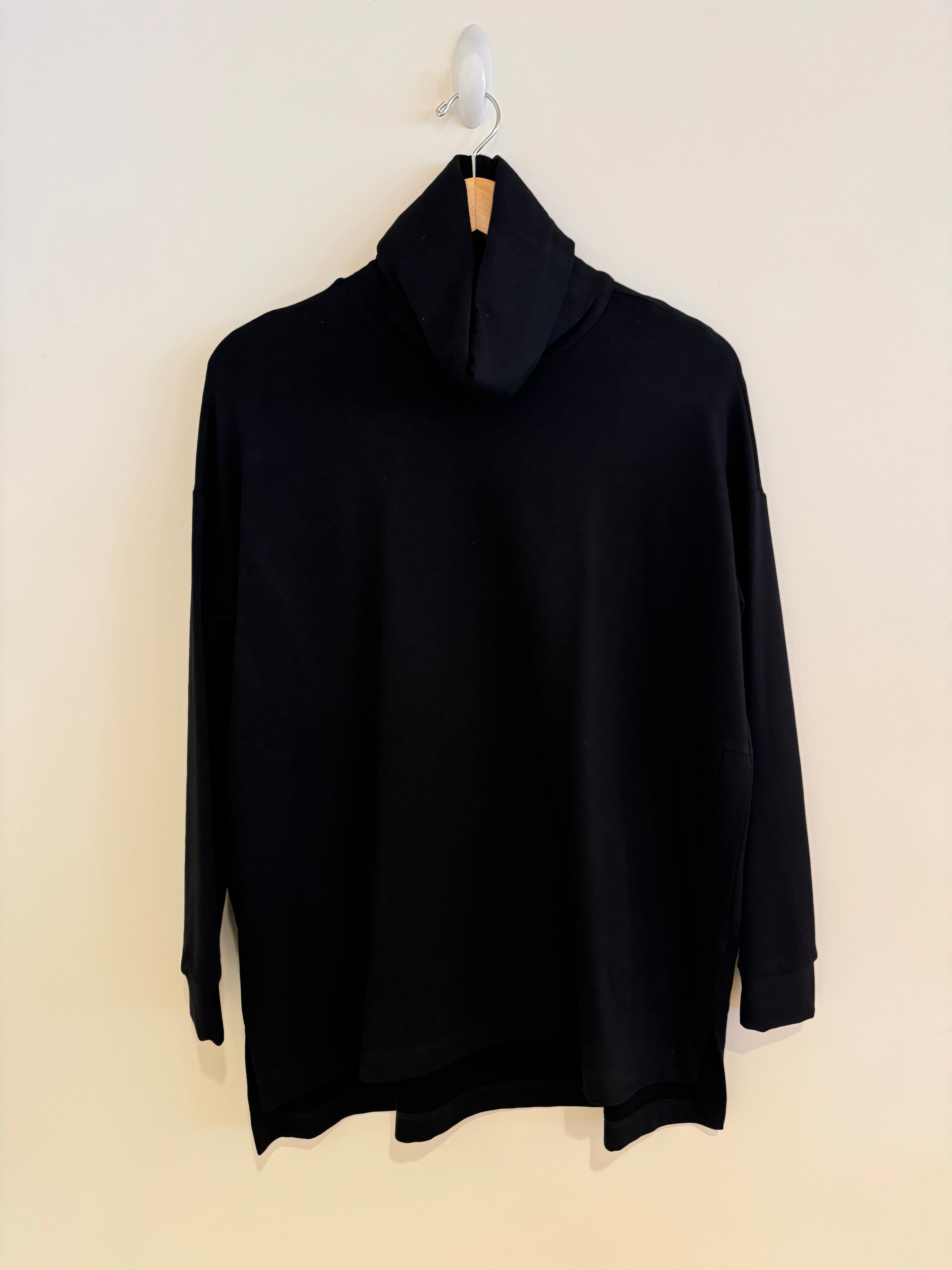 Capote Lauren Turtleneck Top