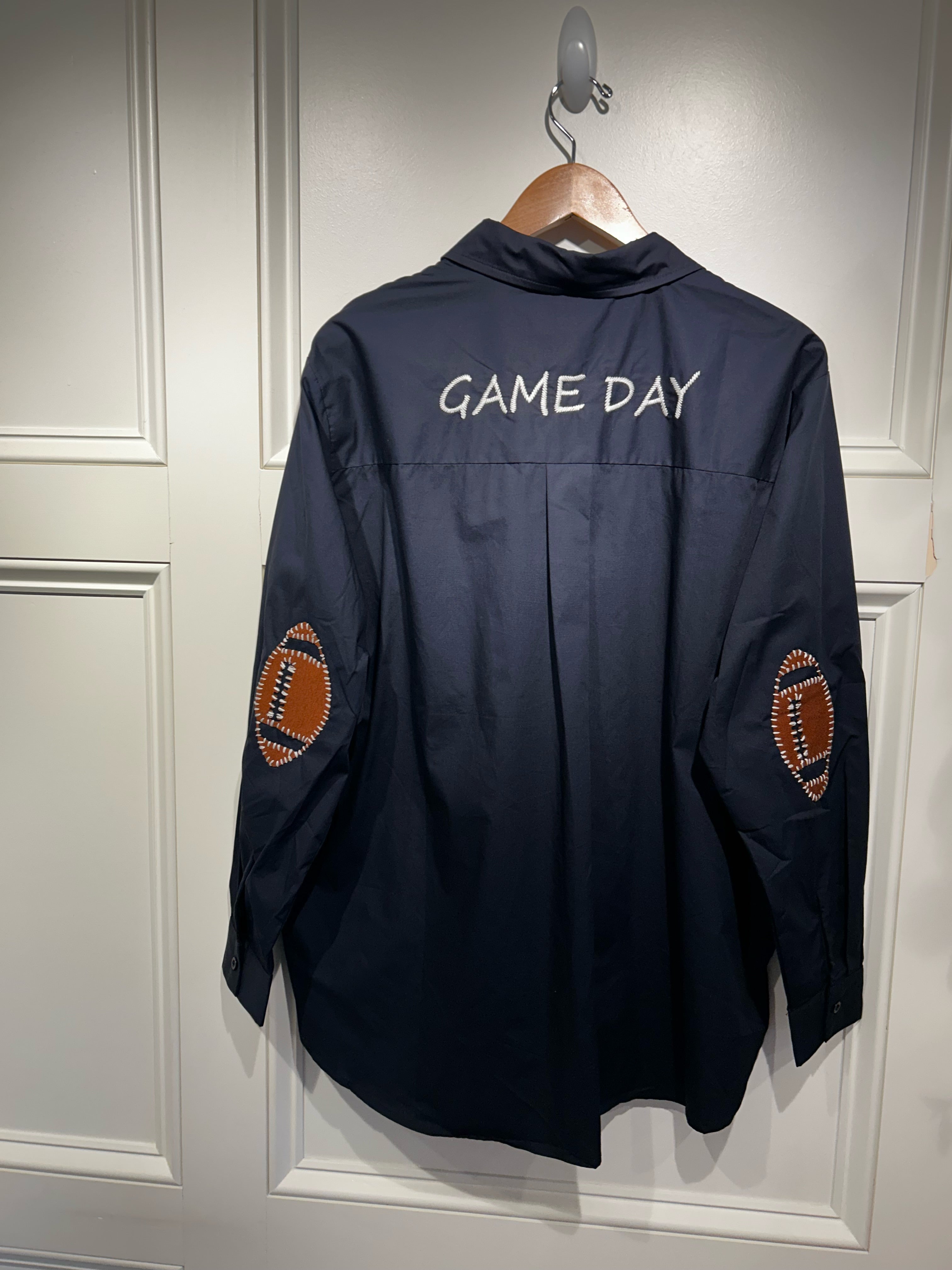 Caryn Lawn Preppy Game Day Top Navy